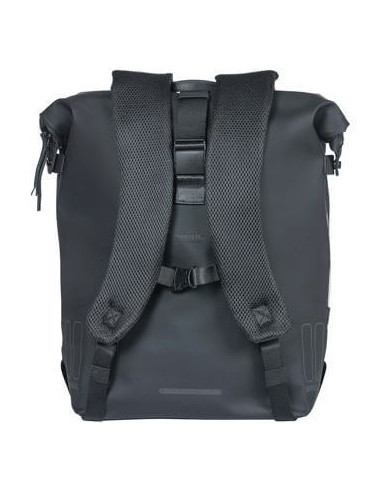 Basil rugtas SoHo Nordlight night zwart 17L