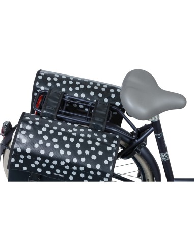 Basil fietstas dubbel Urban load zwart wit 48-53L