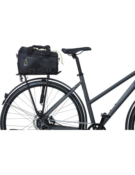 Basil dragertas Miles trunkbag zwart lime 7L