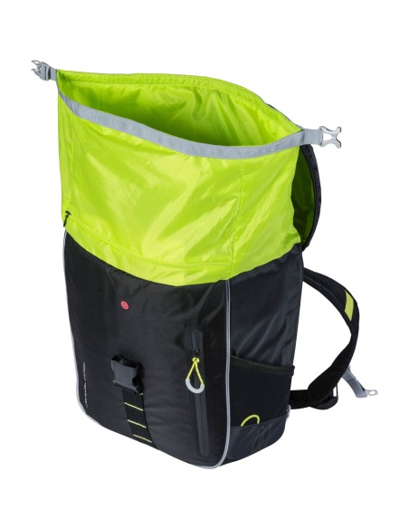 Basil rugtas Miles daypack Nordlicht black lime 17L