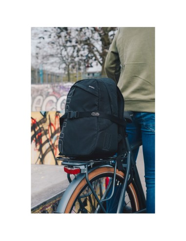 Basil rugtas Flex zwart 17L