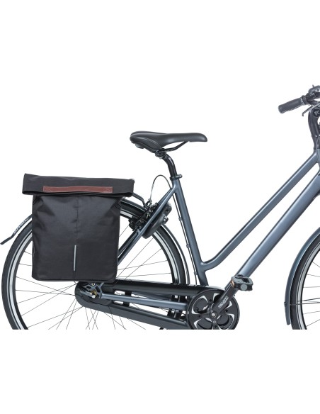 Basil shoppertas City zwart 14-16L