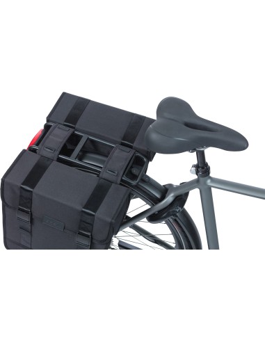 Basil fietstas dubbel Tour XL zwart 35L