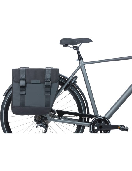 Basil fietstas dubbel Tour Waterproof XL zwart 35L
