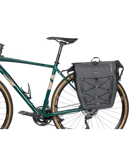Basil fietstas enkel Navigator Storm L zwart 25-31L