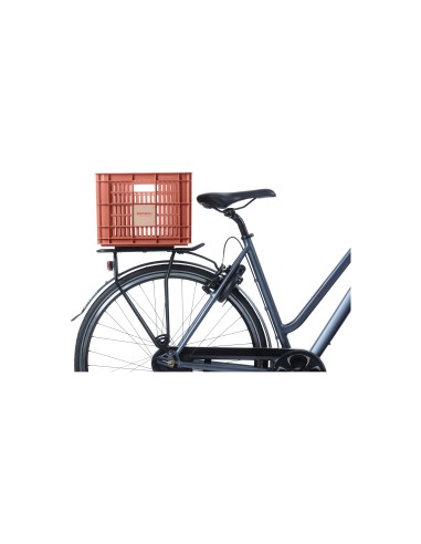Basil fietskrat M terra red 29.5L recycled